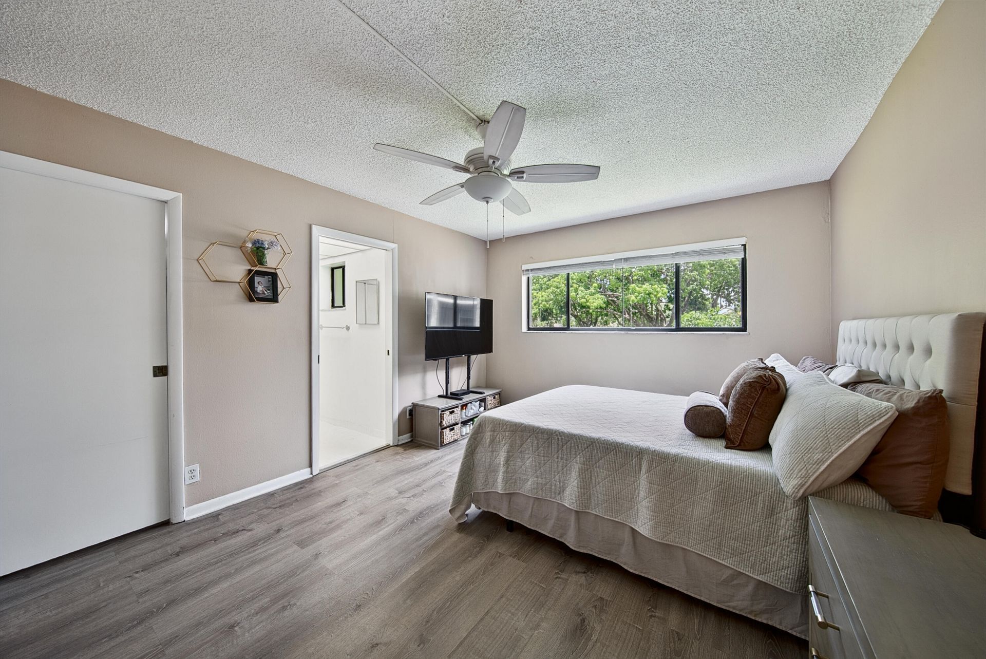 5190 Las Verdes Circle, Unit 214, Delray Beach, FL 33484 Photo