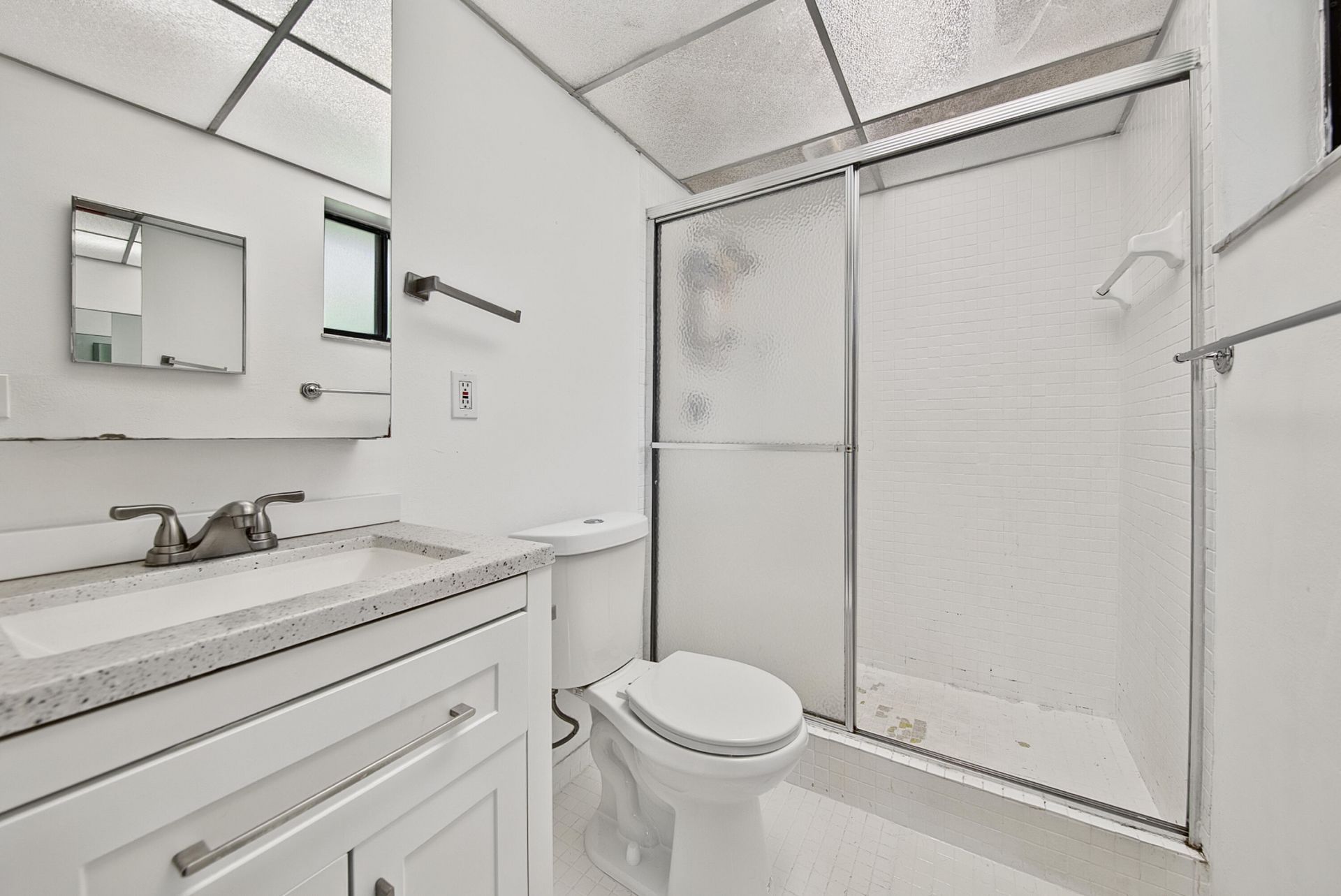 5190 Las Verdes Circle, Unit 214, Delray Beach, FL 33484 Photo