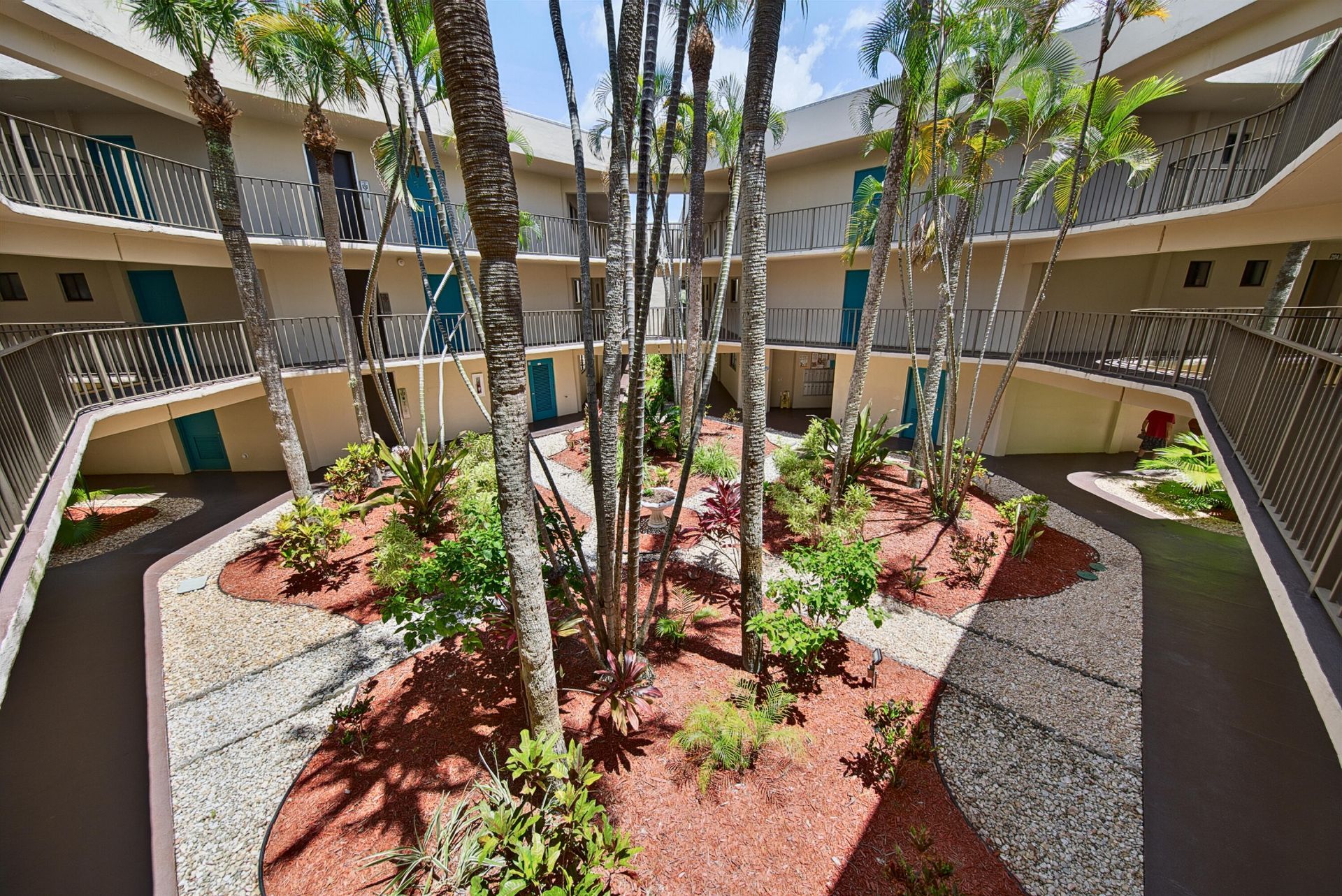 5190 Las Verdes Circle, Unit 214, Delray Beach, FL 33484 Photo