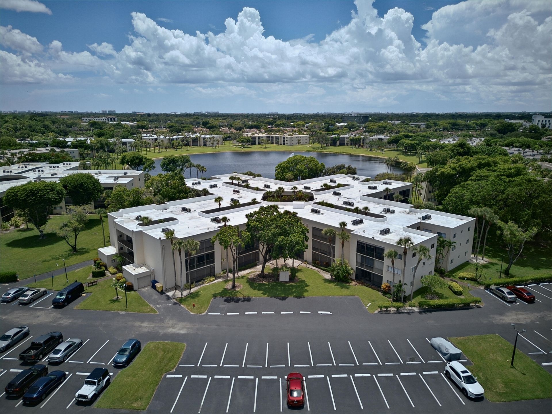 5190 Las Verdes Circle, Unit 214, Delray Beach, FL 33484 Photo