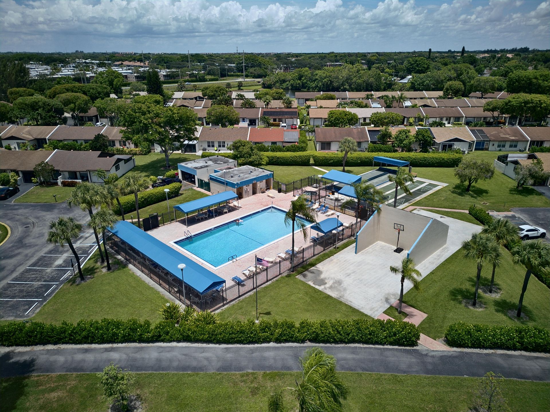 5190 Las Verdes Circle, Unit 214, Delray Beach, FL 33484 Photo