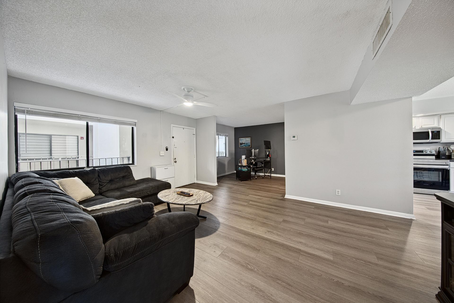 5190 Las Verdes Circle, Unit 214, Delray Beach, FL 33484 Photo