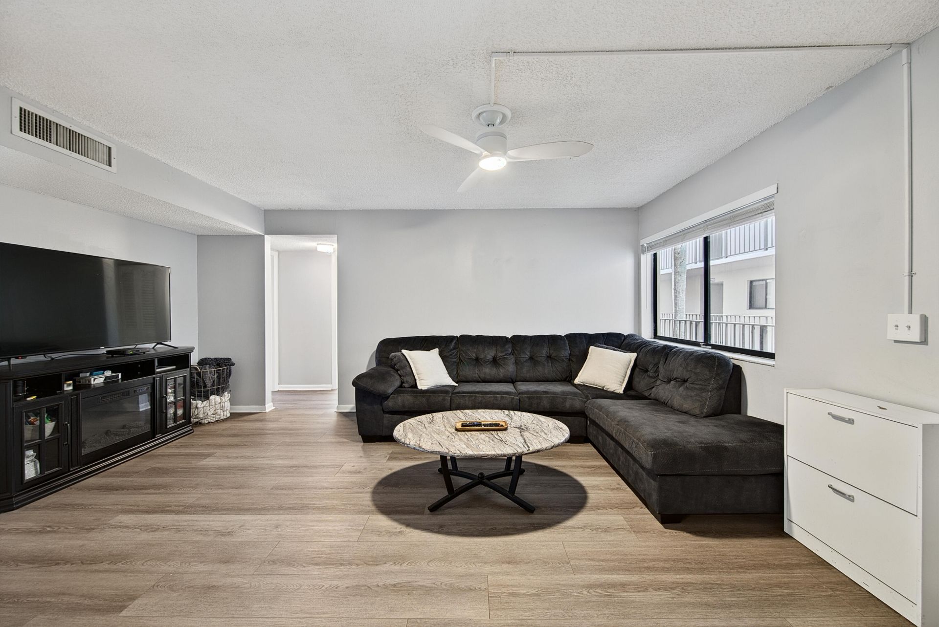 5190 Las Verdes Circle, Unit 214, Delray Beach, FL 33484 Photo