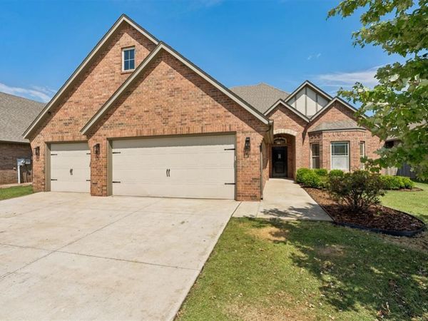 5613 St James Place, Oklahoma City, OK 73179