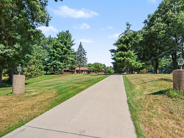 8610 W Pq Avenue, Mattawan, MI 49071