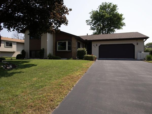 8016 Idaho Circle N, Brooklyn Park, MN 55445