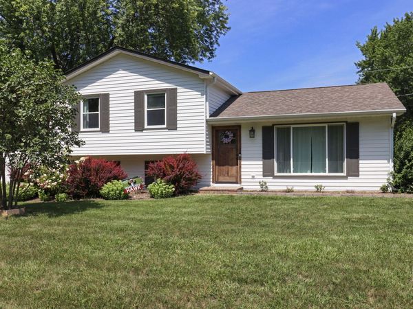 906 114th St, Pleasant Prairie, WI 53158