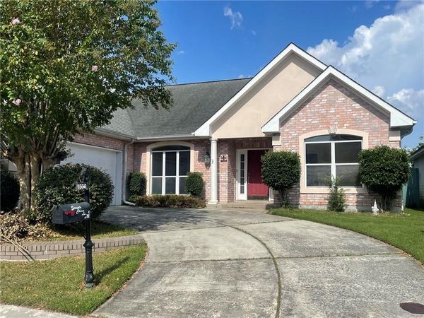 1556 STEEPLE CHASE Lane , New Orleans, LA 70131