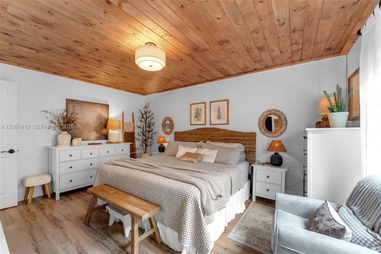 1050 NW 129th Ave , Miami, FL 33182 Photo