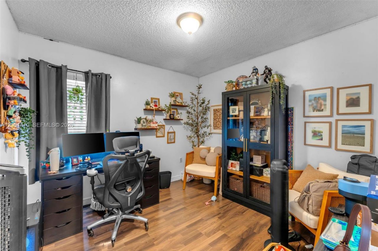 1050 NW 129th Ave , Miami, FL 33182 Photo