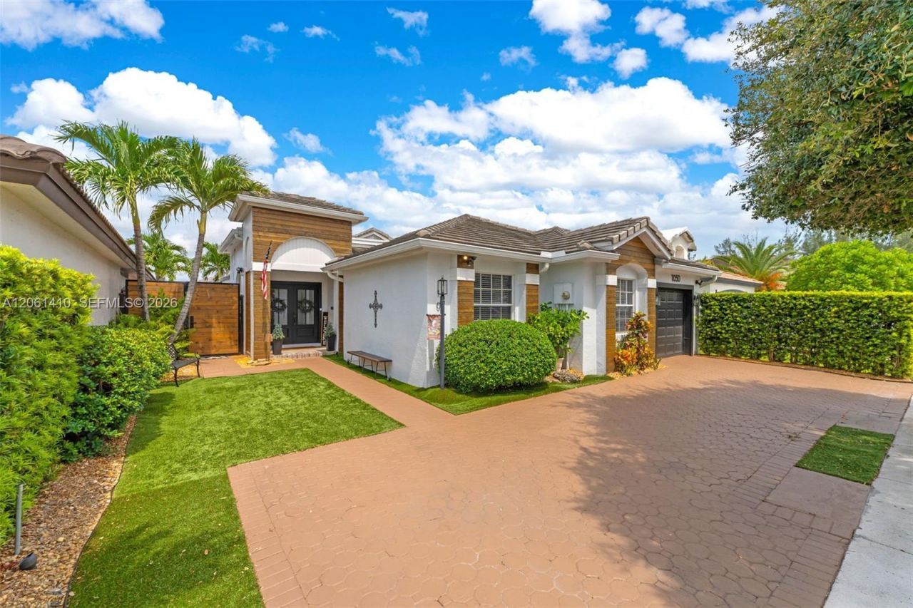 1050 NW 129th Ave , Miami, FL 33182 Photo