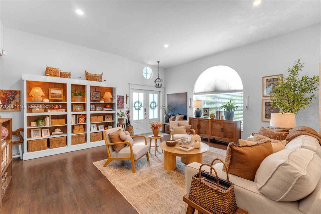 1050 NW 129th Ave , Miami, FL 33182 Photo