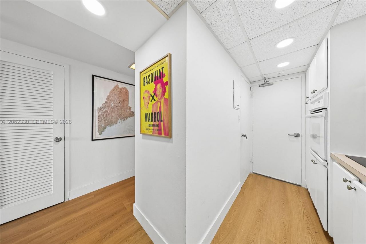 1200 West Ave , Unit 1502, Miami Beach, FL 33139 Photo