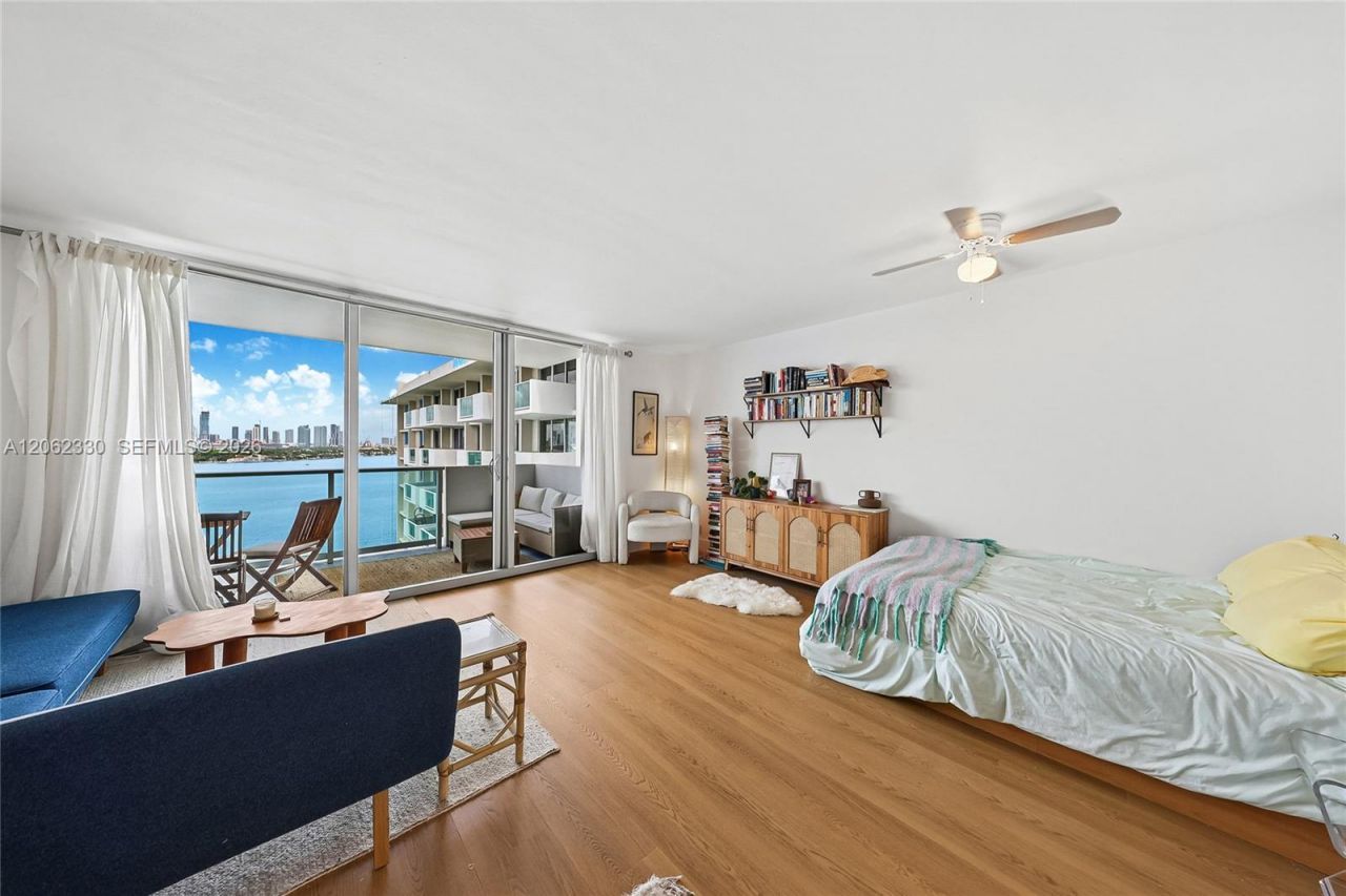 1200 West Ave , Unit 1502, Miami Beach, FL 33139 Photo