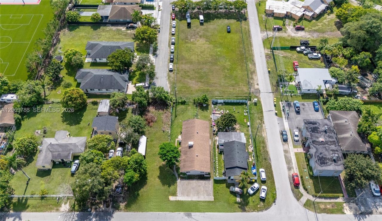 963 NE 5th Ave, Homestead, FL 33030 Photo