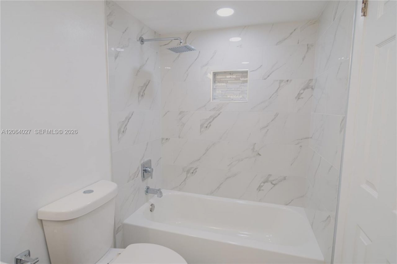2830 Riverside Dr, Unit 107-3, Coral Springs, FL 33065 Photo