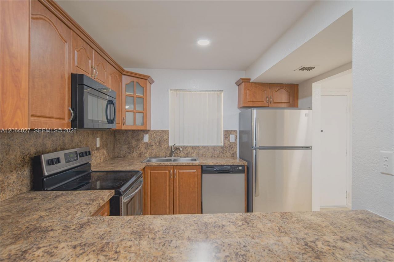 2830 Riverside Dr, Unit 107-3, Coral Springs, FL 33065 Photo