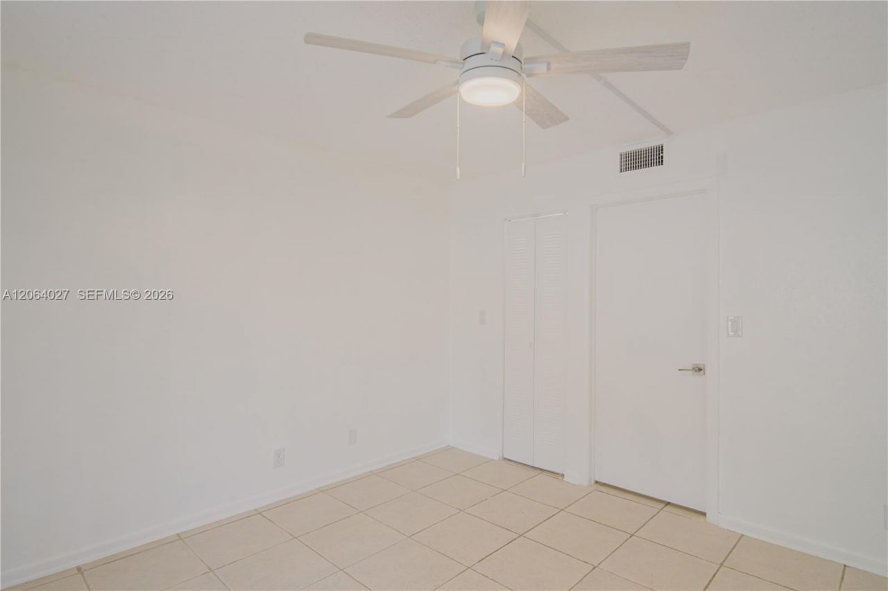 2830 Riverside Dr, Unit 107-3, Coral Springs, FL 33065 Photo