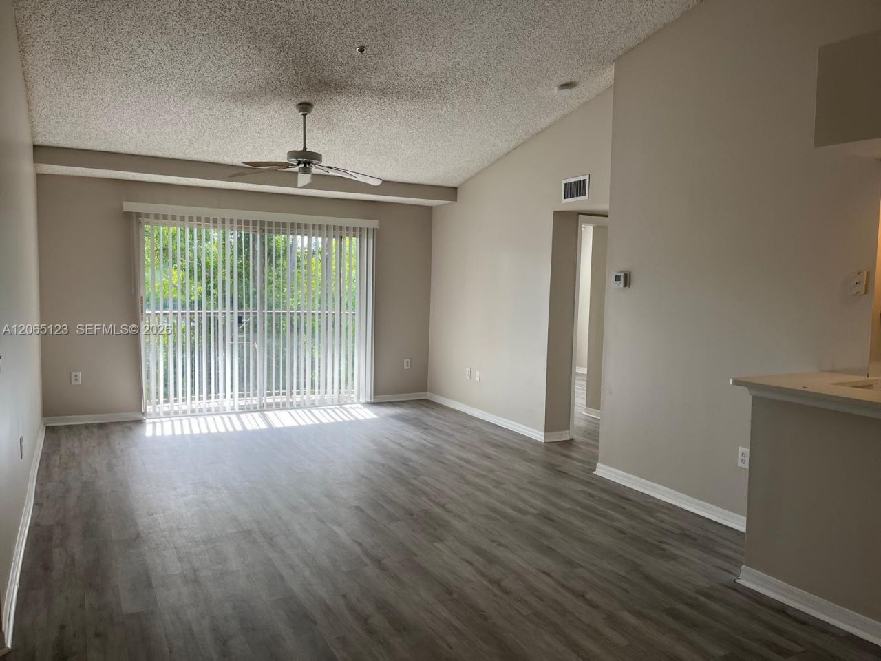 4171 N Haverhill Rd, Unit 1013, West Palm Beach, FL 33417 Photo