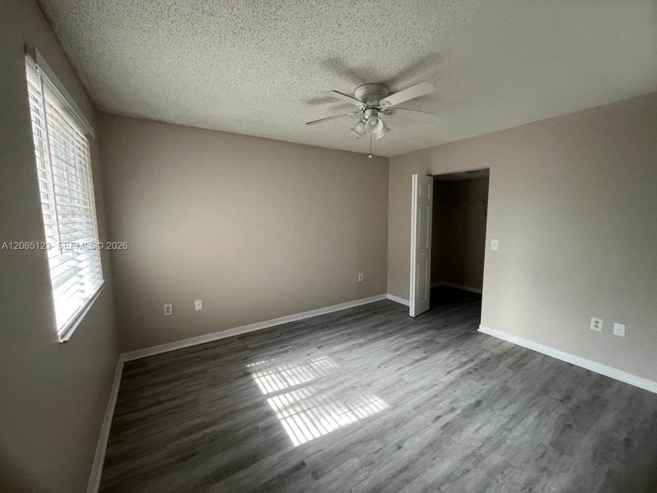 4171 N Haverhill Rd, Unit 1013, West Palm Beach, FL 33417 Photo