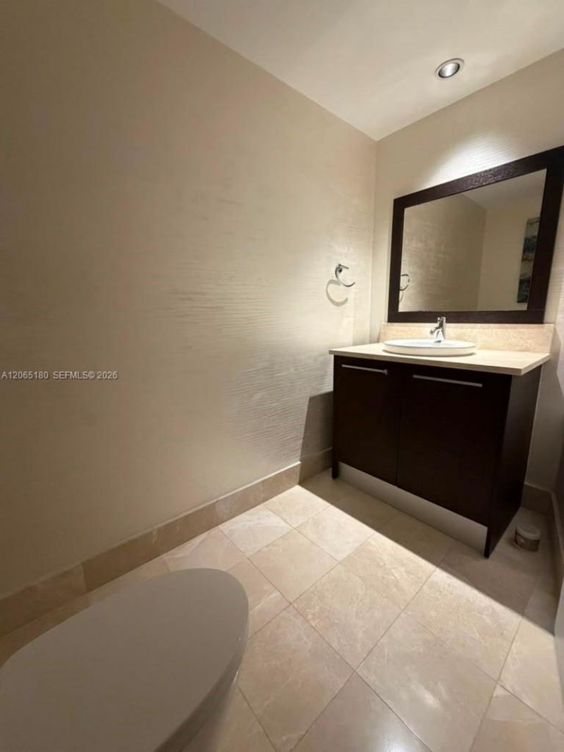 17121 Collins Ave , Unit 1208, Sunny Isles Beach, FL 33160 Photo