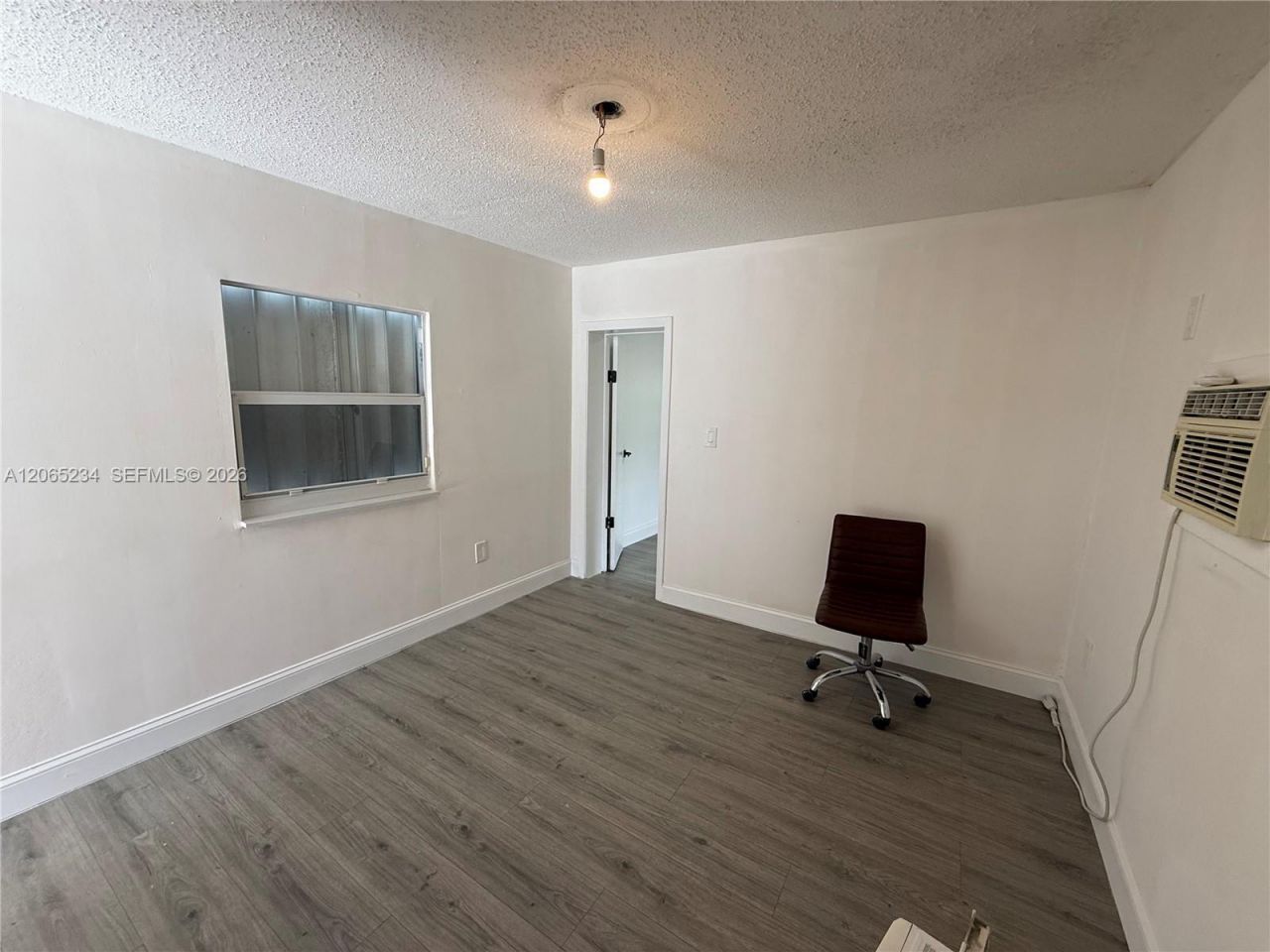 8805 SW 43rd Ter, Miami, FL 33165 Photo