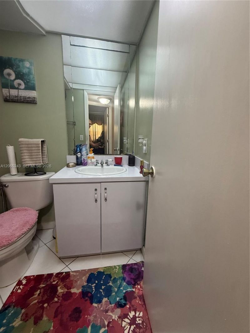 9001 Sunrise Lakes Blvd , Unit 201, Sunrise, FL 33322 Photo