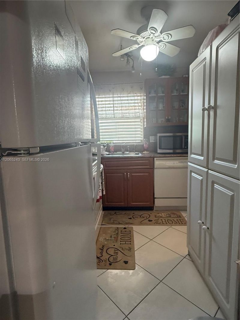 9001 Sunrise Lakes Blvd , Unit 201, Sunrise, FL 33322 Photo