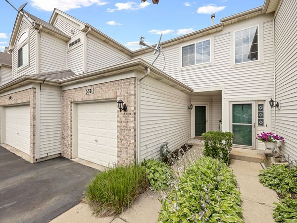 3371 Blue Ridge Drive , Carpentersville, IL 60110