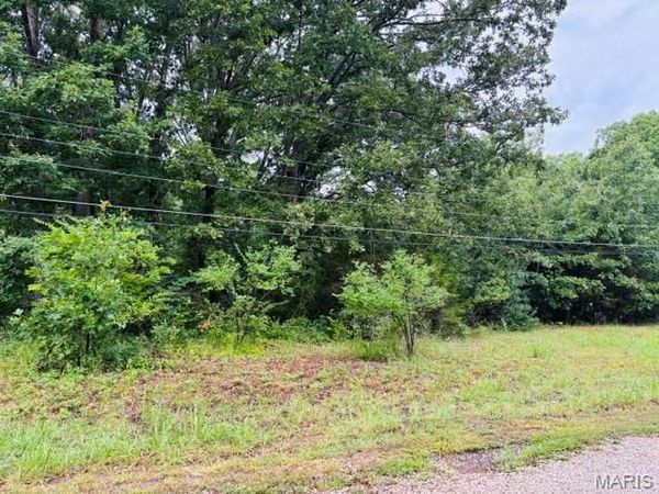 339 Oak Road , Cuba, MO 65453