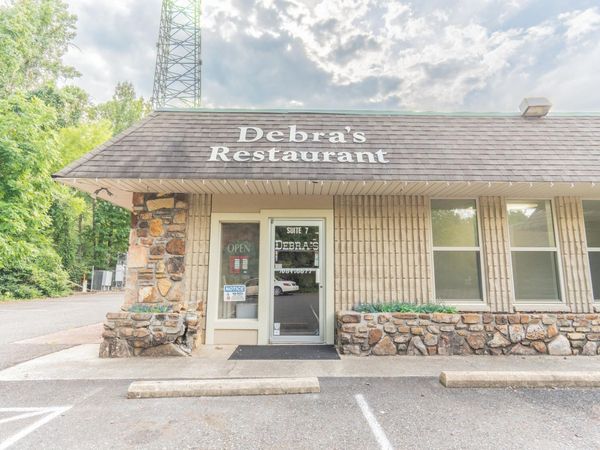 198 Carmona Road , Hot Springs Village, AR 71909