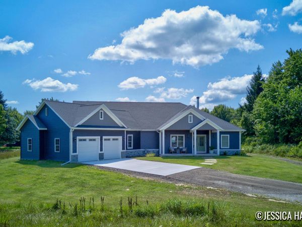9120 Whittall Street NE, Rockford, MI 49341