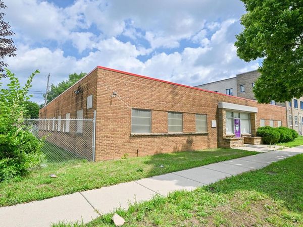 4260 N TEUTONIA AVENUE, Milwaukee, WI 53209