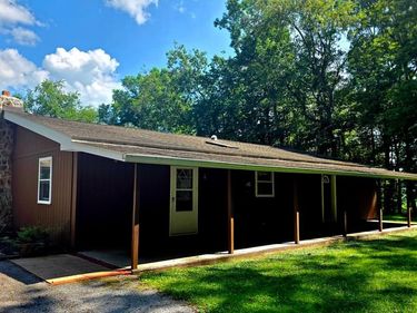 8952 WALNUT LANE, HUNTINGDON, PA 16652