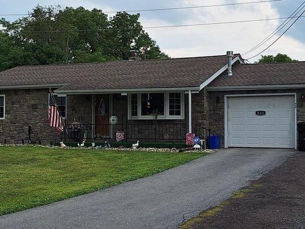 423 S BAUMSTOWN ROAD , BIRDSBORO, PA 19508