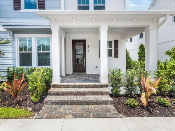 888 SW Newfield Avenue, Palm City, FL 34990