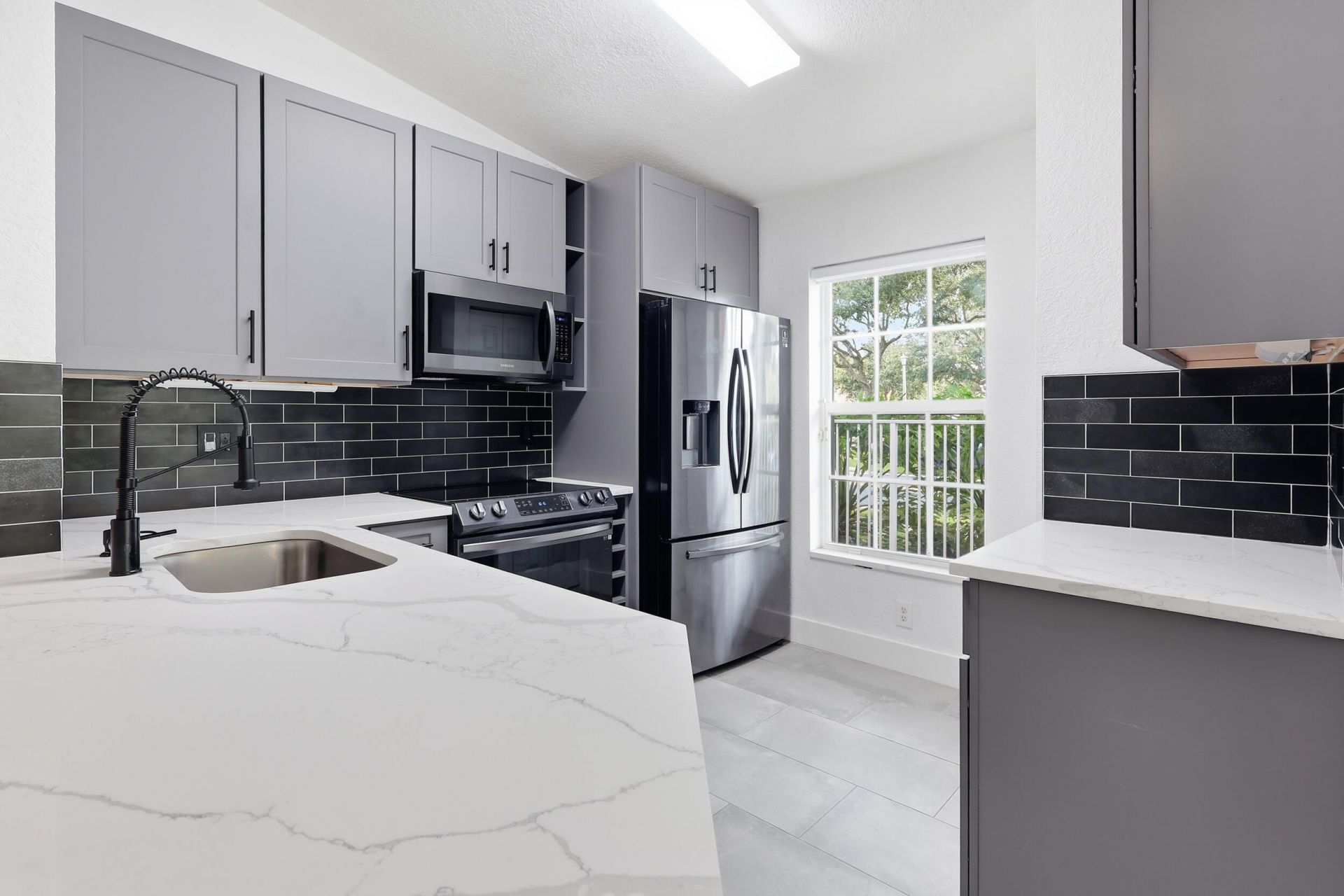 3990 NW 91st Terrace, Sunrise, FL 33351 Photo