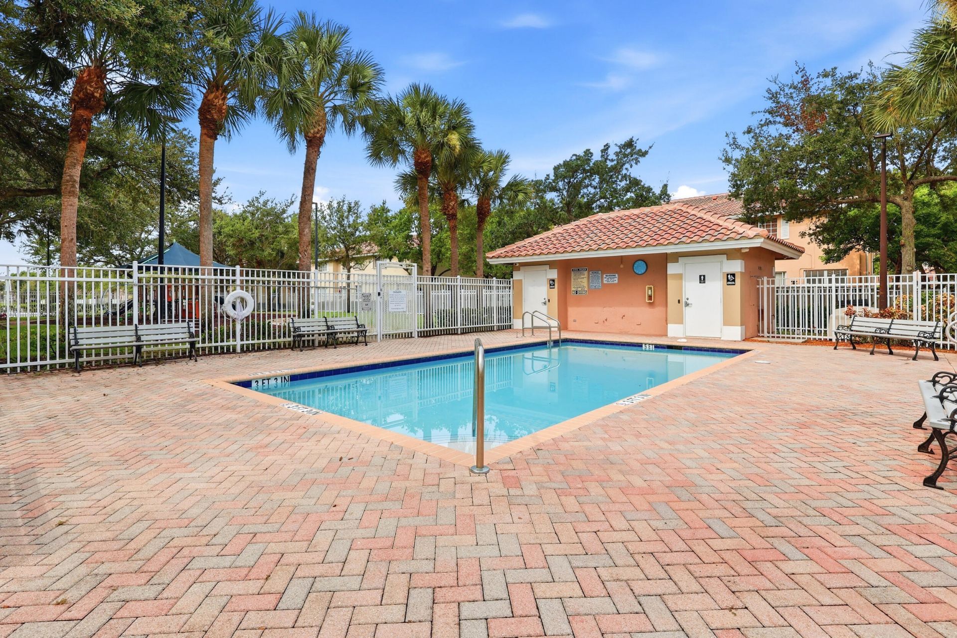 3990 NW 91st Terrace, Sunrise, FL 33351 Photo