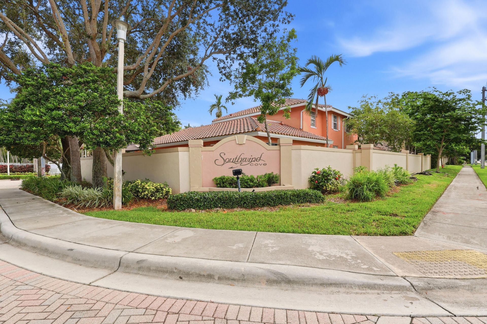3990 NW 91st Terrace, Sunrise, FL 33351 Photo