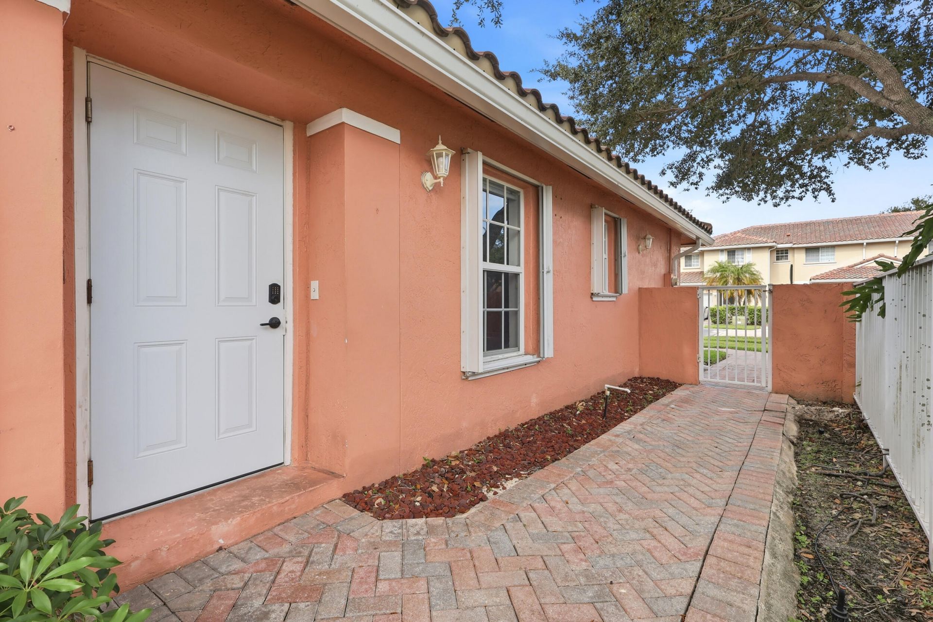 3990 NW 91st Terrace, Sunrise, FL 33351 Photo