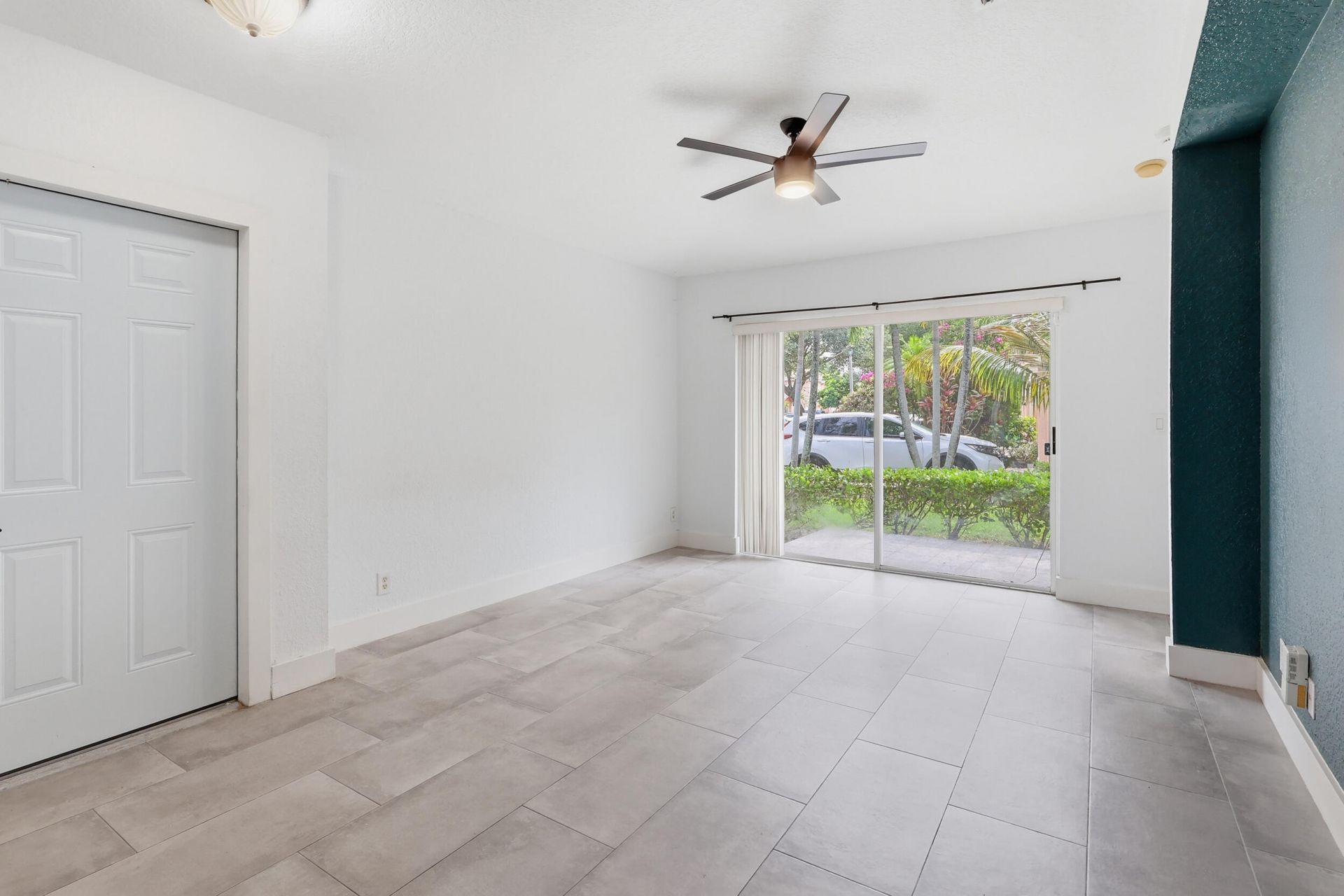3990 NW 91st Terrace, Sunrise, FL 33351 Photo