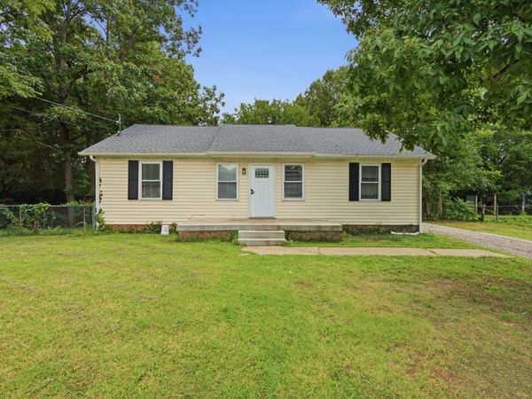 529 Anderson Ave , Smyrna, TN 37167