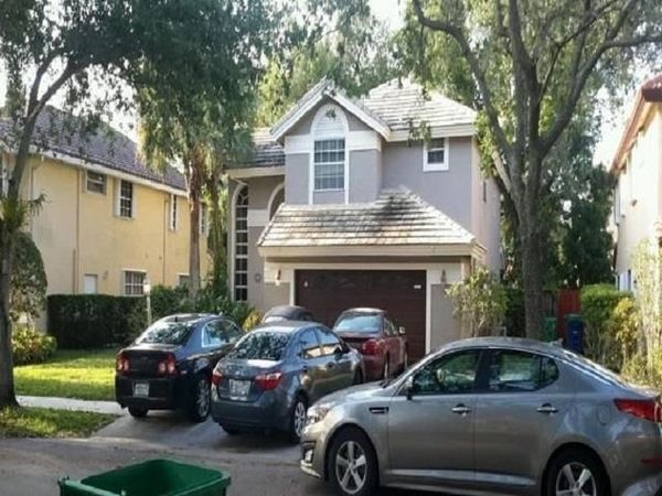 11074 Bismarck Place , Other Florida, FL 33026