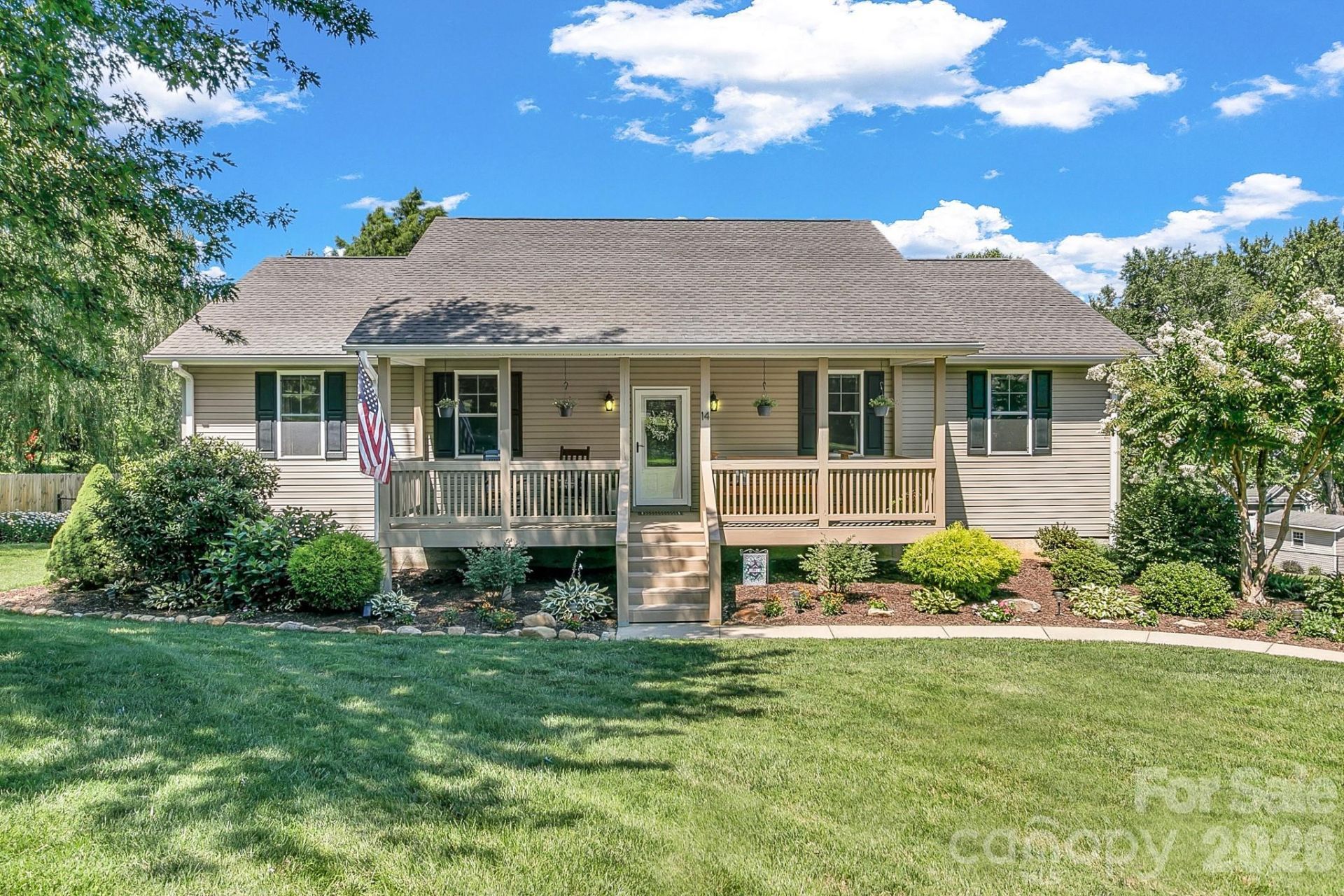 14 New Bishop Lane, Fletcher, NC 28732 Main Photo