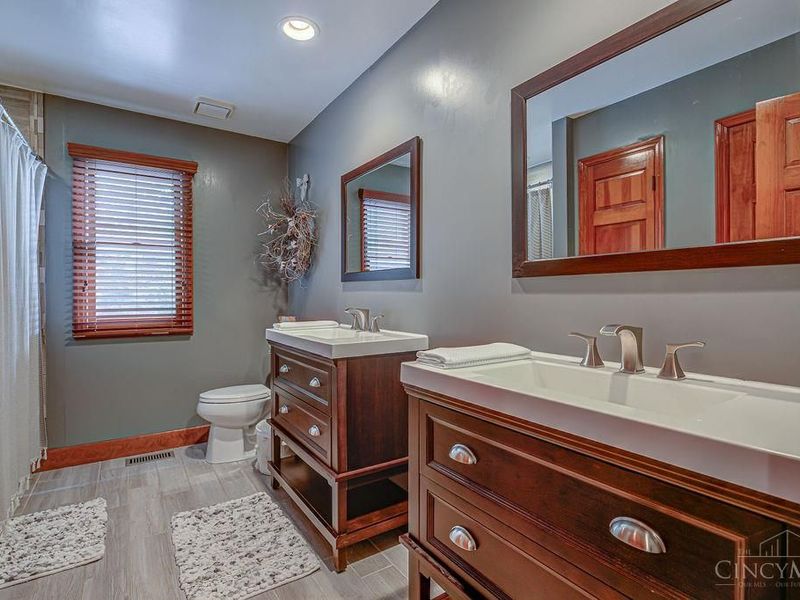 9858 Prechtel Road, Colerain Township, OH 45252 Photo 29