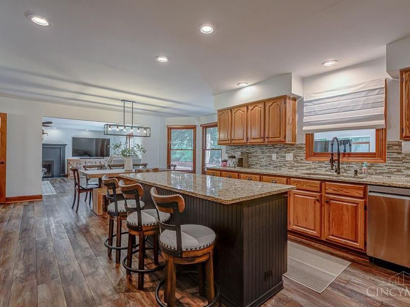 9858 Prechtel Road, Colerain Township, OH 45252 Photo 8