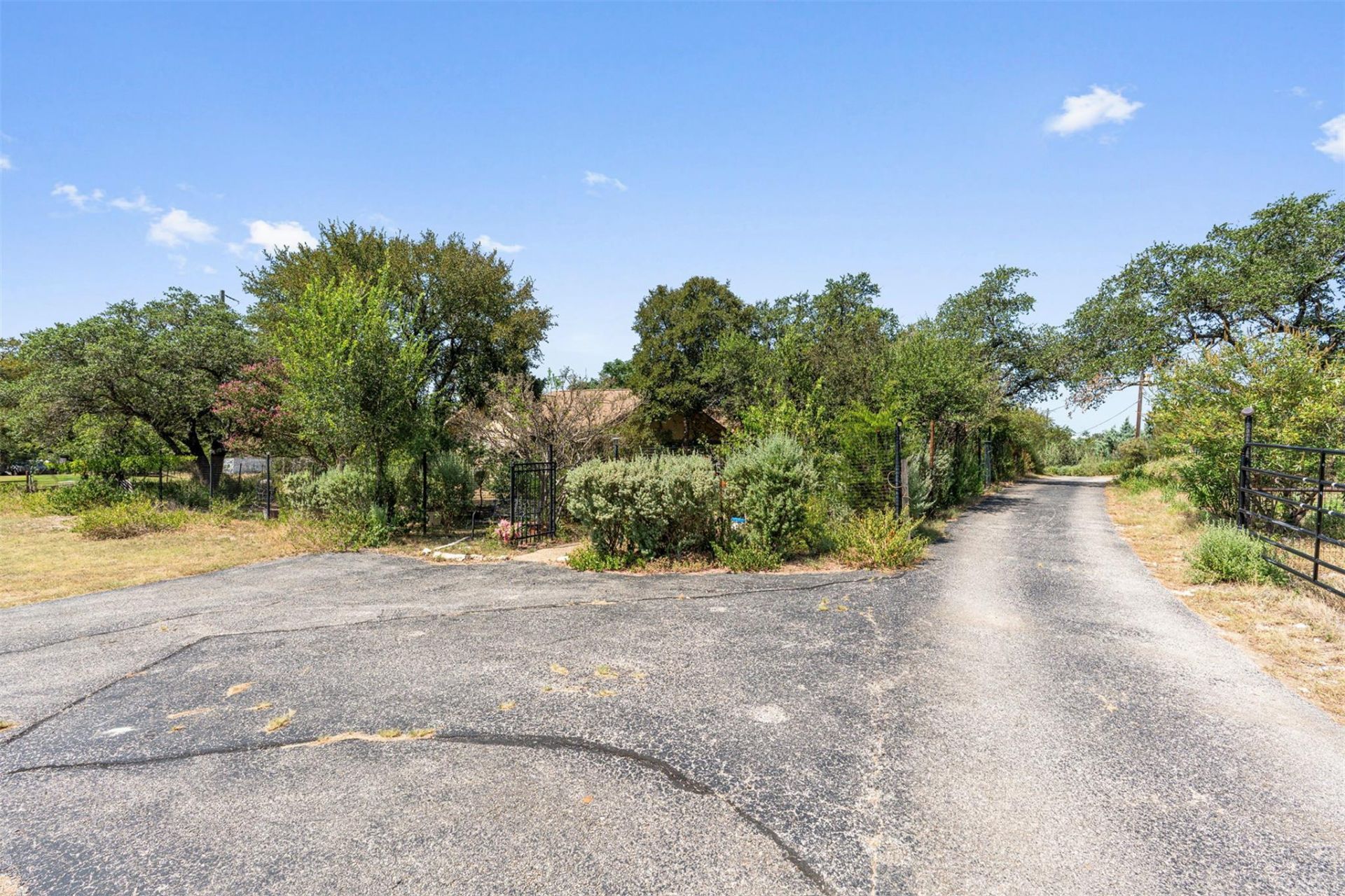 210 Raley Rd, Cedar Park, TX 78613 Main Photo