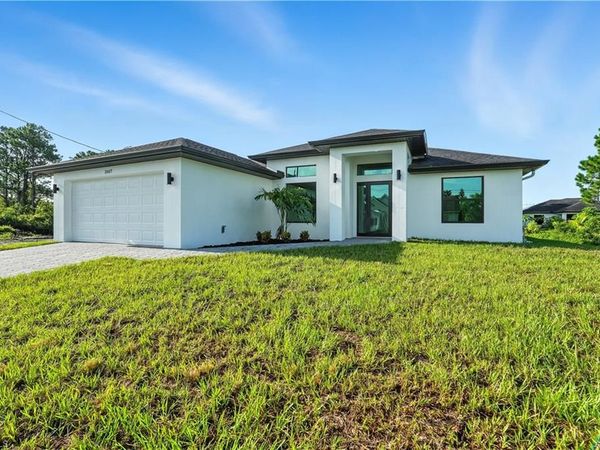 2607 38th ST SW, LEHIGH ACRES, FL 33976