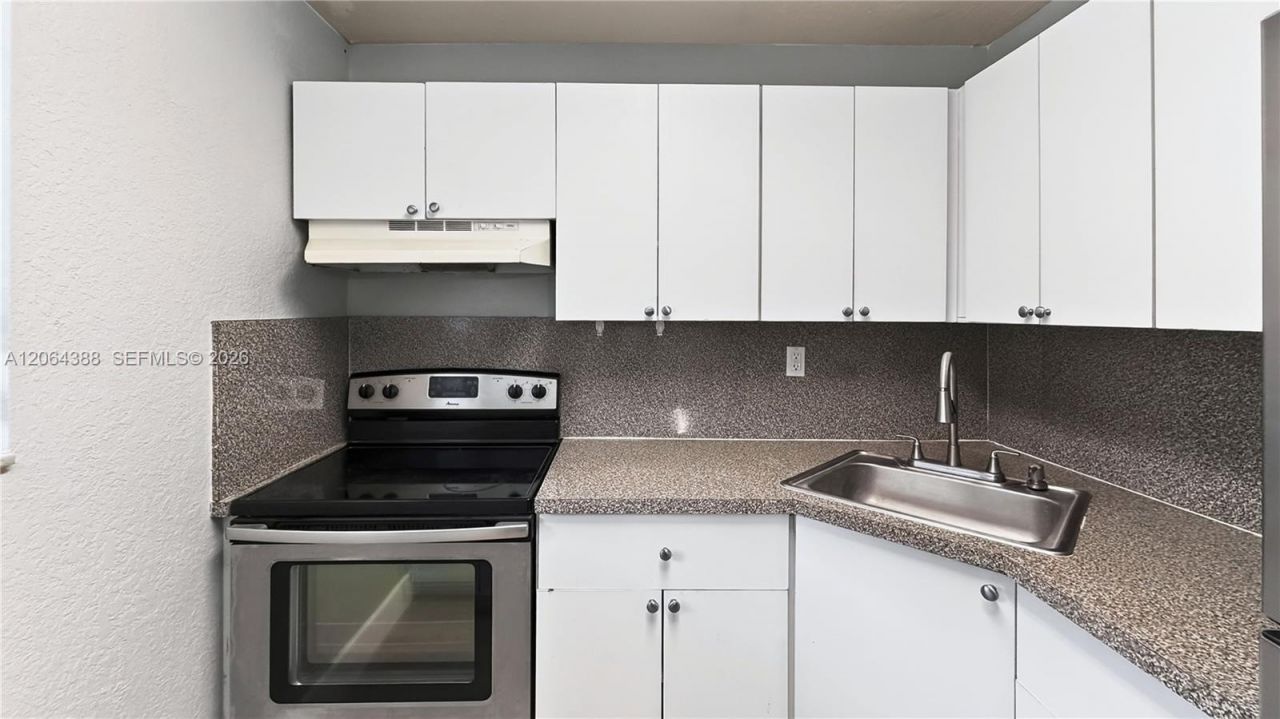 17255 SW 95th Ave , Unit 161, Palmetto Bay, FL 33157 Photo