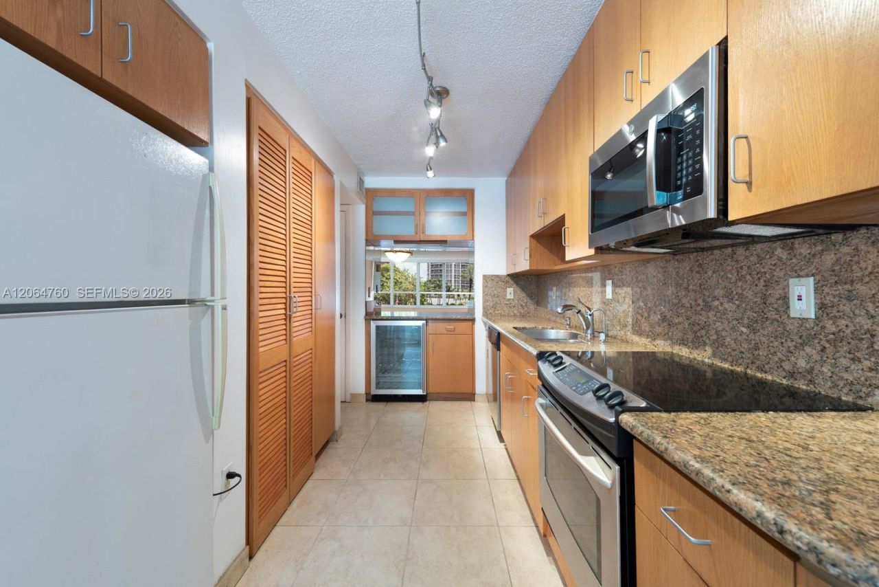 10230 Collins Ave, Unit 101, Bal Harbour, FL 33154 Photo